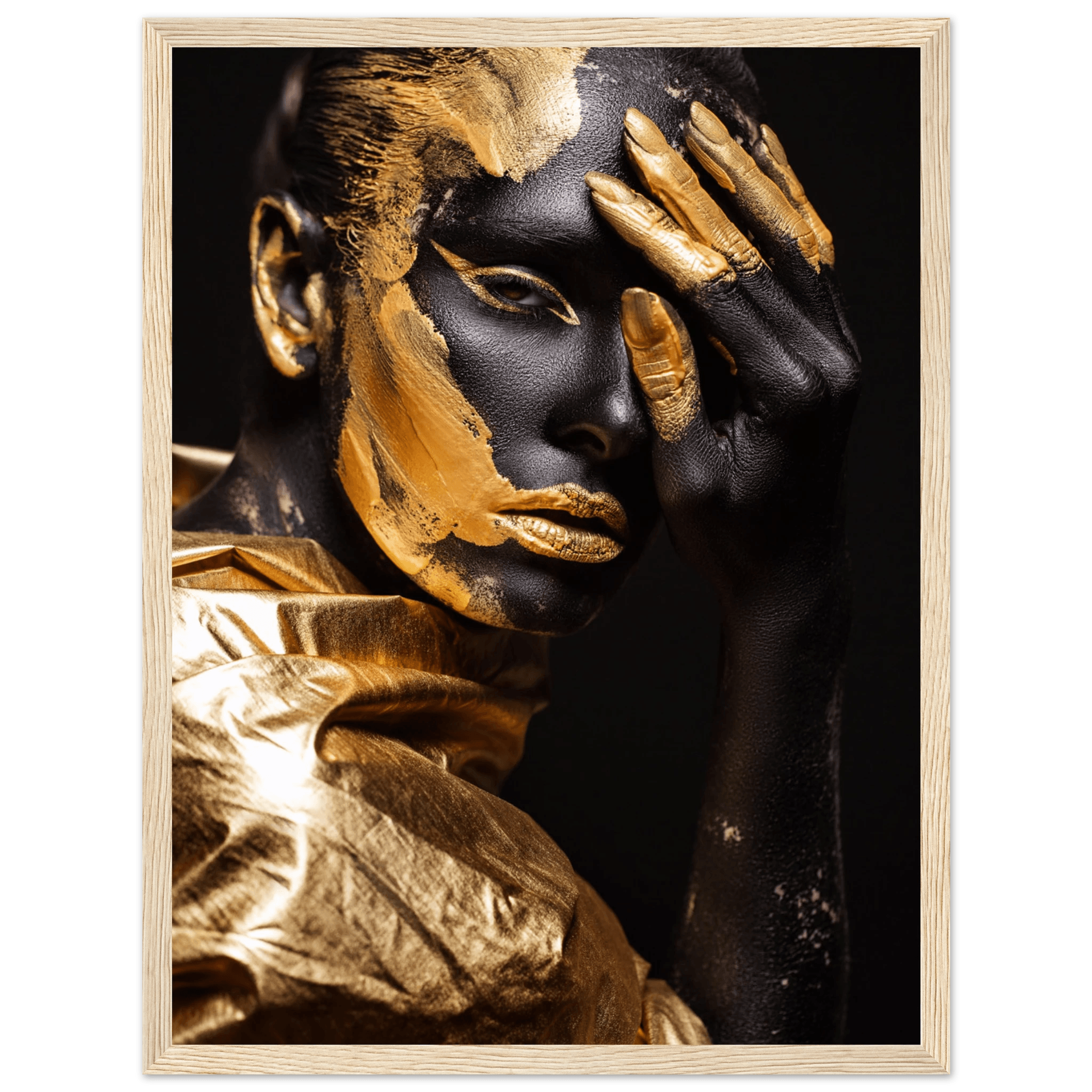 Eclipsed in gold - Poster - Arthena