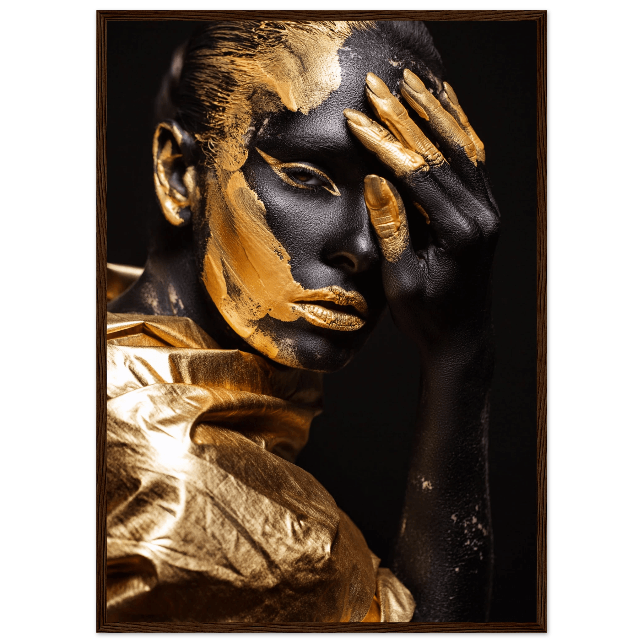 Eclipsed in gold - Poster - Arthena